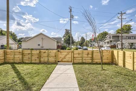 New Build 5 Min To Broadway Sleeps 10 Villa Nashville Bagian luar foto