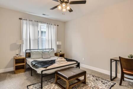 New Build 5 Min To Broadway Sleeps 10 Villa Nashville Bagian luar foto