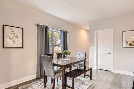 New Build 5 Min To Broadway Sleeps 10 Villa Nashville Bagian luar foto